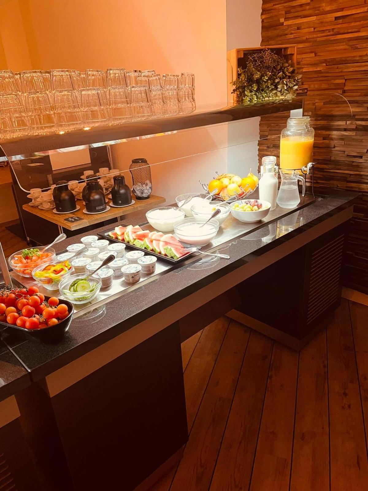 Hagen'S Hotel "Eat & Meet" Restaurant Bar Lounge Haren Exterior foto